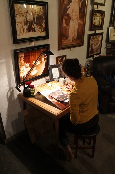 Karen Eland, coffee painting, coffee art, beer, beer painting, beer art, 